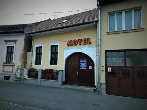 Apartement Petőfi Motel Cristuru Secuiesc Rumeenia