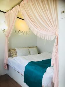 Phòng Giường Đôi Nhỏ (Small Double Room)