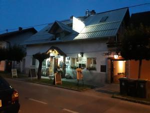 Hostel Piero - Hostels, Ljubljana