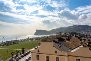 Riviera Apartments - Five Stylish Penthouse Apartments with Unrivalled Sea Views of Teignmouth, Shaldon, The Jurassic Coastline & The Teign Estuary