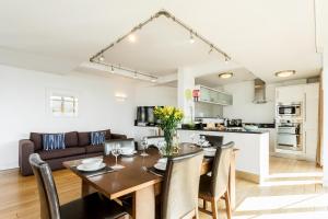 Riviera Apartments - Five Stylish Penthouse Apartments with Unrivalled Sea Views of Teignmouth, Shaldon, The Jurassic Coastline & The Teign Estuary