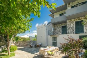 Vafkeri Apartments Lefkada Greece