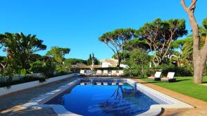 Vale do Lobo Villa Sleeps 8 Pool WiFi