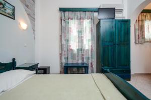 Basic Double Room room in Polemis Studios & Apartments