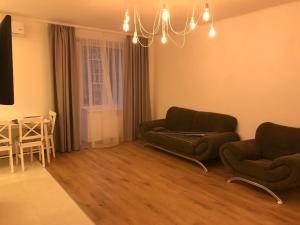 Apartment on Dovzhenko Street 10