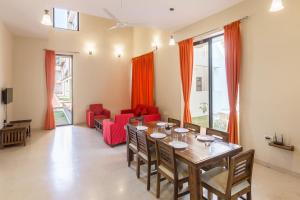 StayVista at Greenwoods Villa 8 with Private Pool, Terrace, Lift & Ping-Pong Table