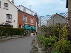 Spacious apartment in Mortehoe near the sea