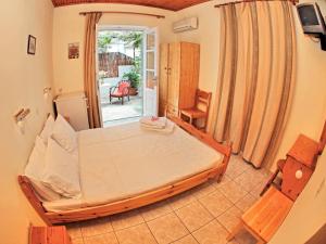 Glaros Guesthouse Hydra Greece
