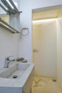 Rooster Guesthouse Rooms
