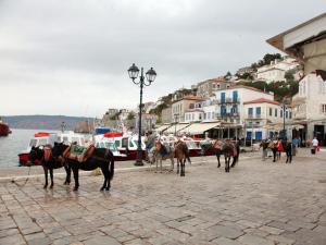 Glaros Guesthouse Hydra Greece