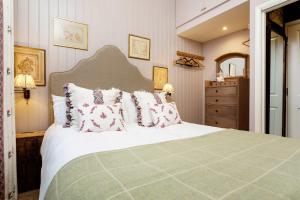 Veeve - Sinclair Sophistication