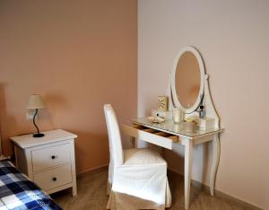 Quadruple Room with Private Bathroom