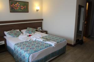 Side West Park Hotel