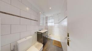 Marina Riviera Sea View and Beach