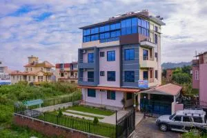 Hotel Golden Three - Chapagaon