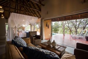Naledi Lodges