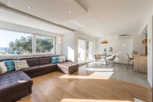 Villa Amfora - First row by the sea