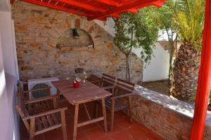 Two-Bedroom Apartment with Garden View