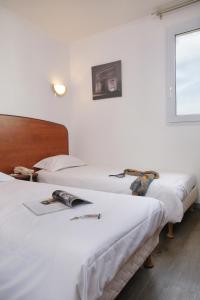 Hotels The Originals City, Hotel La Belle Etape, Brignoles (Inter-Hotel) : Chambre Lits Jumeaux