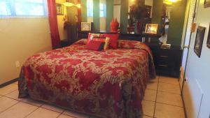 Superior Apartment room in Affordable Beach Condos - Treasure Island Resort
