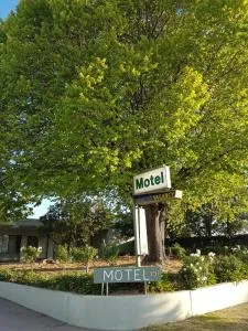 Holbrook SKYE Motel - Lankeys Creek