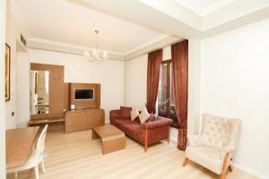 Suite with Free Parking and Wi-Fi room in Oxford hotel