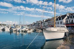 Hotels Hotel Naeco Audierne : photos des chambres