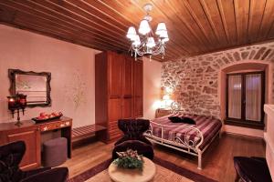 Deluxe King Room room in Lousiou Nymfes