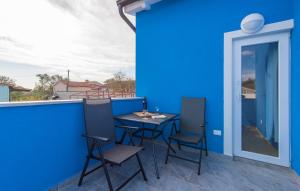 Blue Holiday House with Private Pool