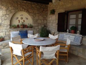 Aigina 3 Bedroom House by the Sea Aegina Greece