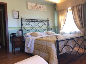 Double Room with Extra Bed room in Agriturismo Beata Vanna