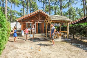 Campings Camping Village Le Vieux Port***** : photos des chambres