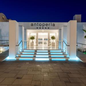 Antoperla Luxury Hotel & Spa Santorini Greece