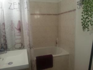 Appartements Le jardin de Saint Just : photos des chambres