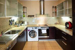 Old Riga Central Family Apartment