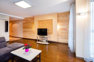 Old Riga Central Family Apartment