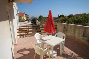 Apartments with a parking space Liznjan, Medulin - 7240