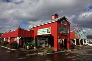 表亲乡村旅馆 - Murdock