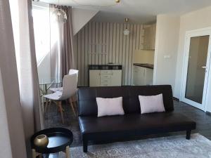 Central Apartment 5min from the Beach