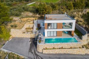 Royal Villa 2