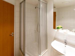 Small Single Room room in Hotel NEAR BY