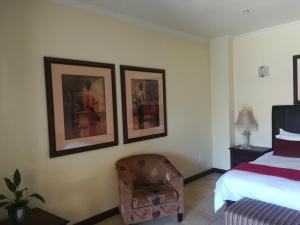 Moon and Sixpence Garden Guest House