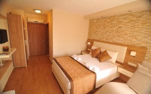 Superior Double Room with Side Sea View room in Papirus Hotel