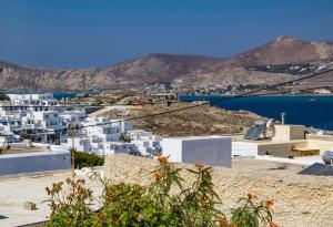 Ioanna Rooms Paros Greece