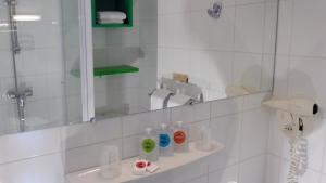 Hotels O'Cub Hotel : Chambre Simple avec Douche 