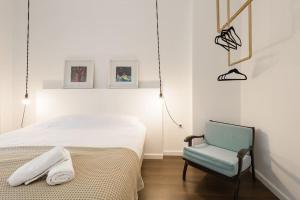 Roman market- upper Aristotelous sq luxury apartment