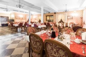 Hotel Sarmata Zespół Dworski