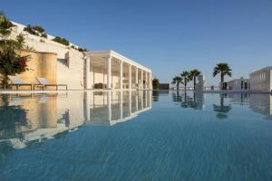 Paros Villa Sleeps 10 Pool Air Con WiFi T478597