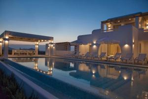 Paros Villa Sleeps 16 Pool Air Con