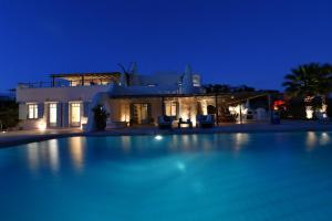 Paros Villa Sleeps 12 Pool Air Con
